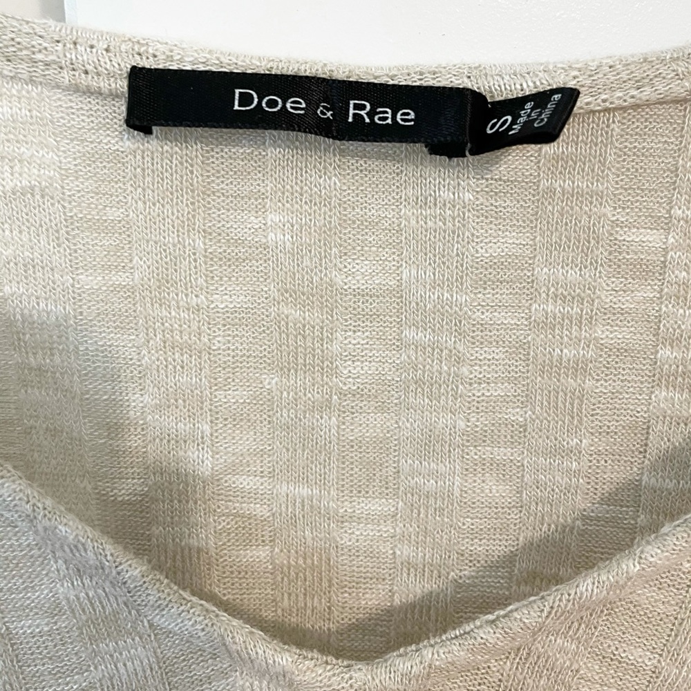 Doe + Rae Light Sweater Tank SIZE SMALL - Picture 4 of 5